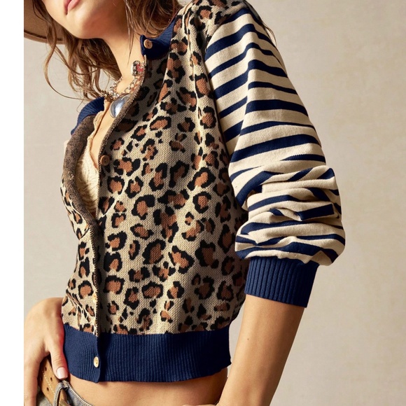 Cozy Leopard Print Striped Button Down Light Loose fit Cardigan - Picture 2 of 5